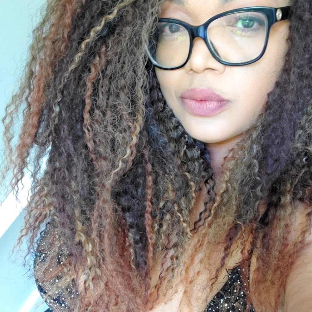 Meet your Posher, Chrystal